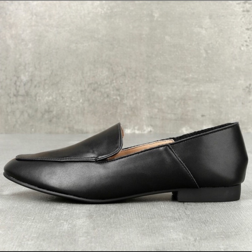 NWT black loafers - Lulu’s